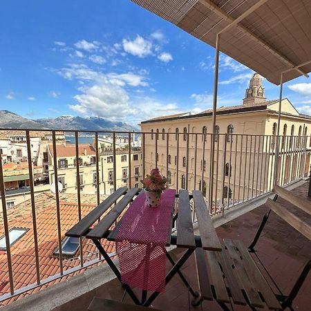 La Finestra Sul Duomo Apartment Gaeta Luaran gambar